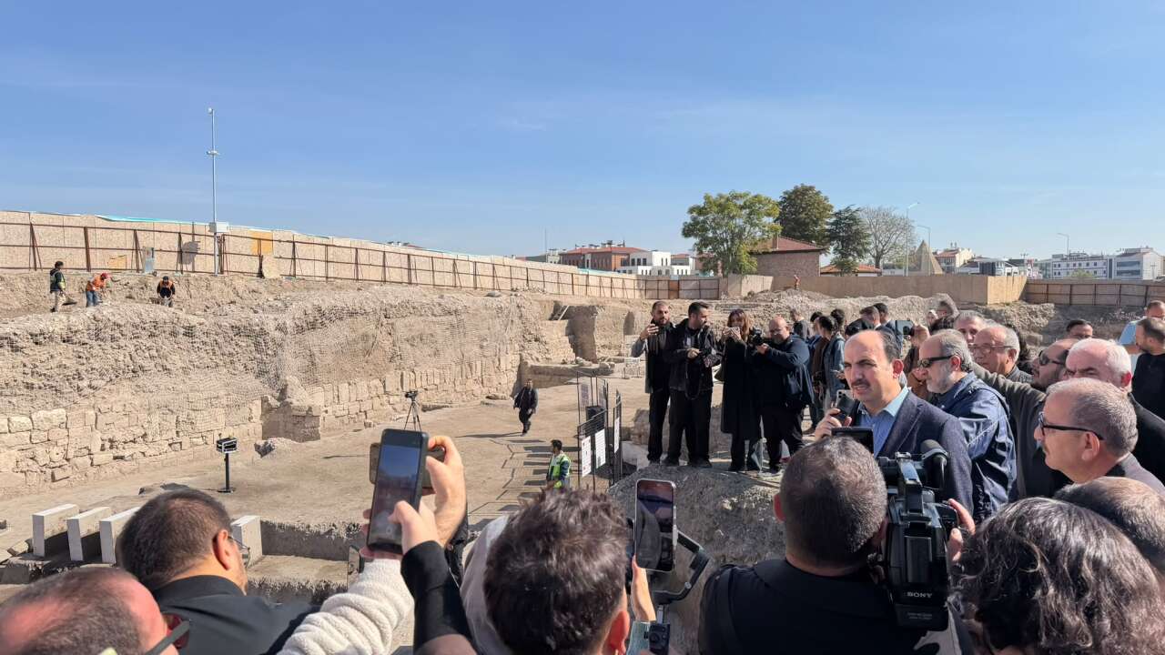 Konya'da tarihin kapısı aralandı! 25 metrelik dev yapı gün yüzüne çıktı 4